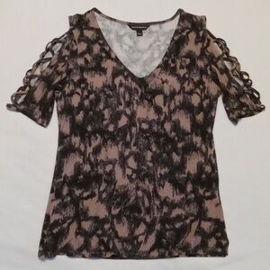 Rock & Republic criss cross sleeves top sz. S